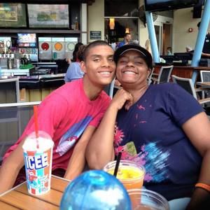 Meet your Posher, Cj